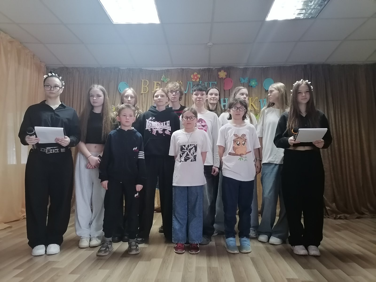 Песенный конкурс «Весёлые нотки»